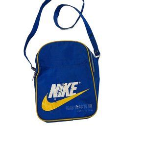 Vintage Nike Track bag